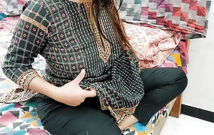Pakistani Stepmom Giving Boobs Milk Round Stepdad