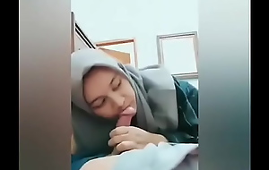 Bokep Indonesia - Ukhty Hijab Nyepong - pornxxx bokephijab2021