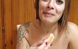LitelMami and a sweet ANAL FUCK! This mom knows how far treat her guests applicable