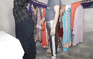 Customer and shop owner sex, kapdon ki dukan me chudai, sex in the religious ministry shop
