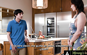 MOMMY'S BOY - MILF Siri Dahl Caught Naked In the air The Kitchen! Stepson Banged Her Hard! SPANISH SUBTITLES