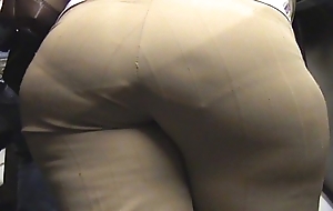 For all to see booties in hd